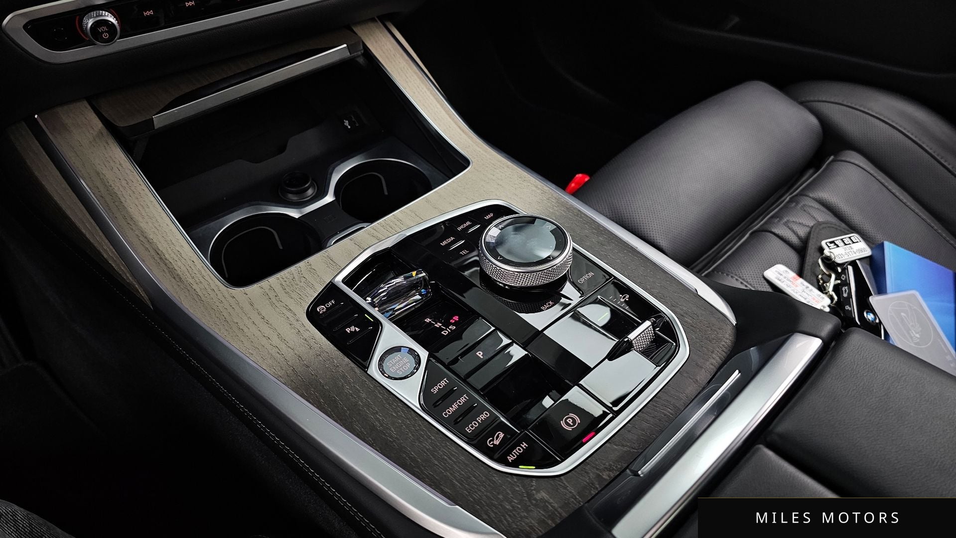 BMW X7 (G07) 2025 — миниатюра 9