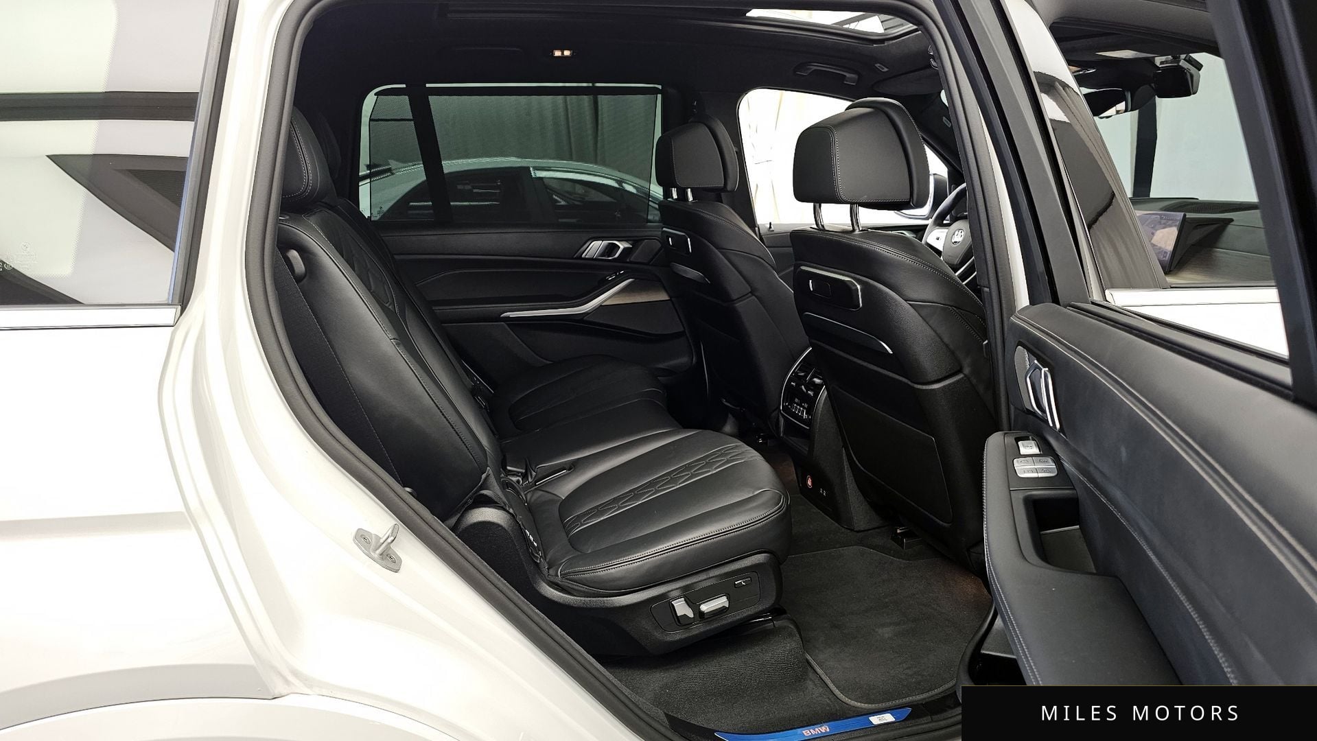 BMW X7 (G07) 2025 — миниатюра 12
