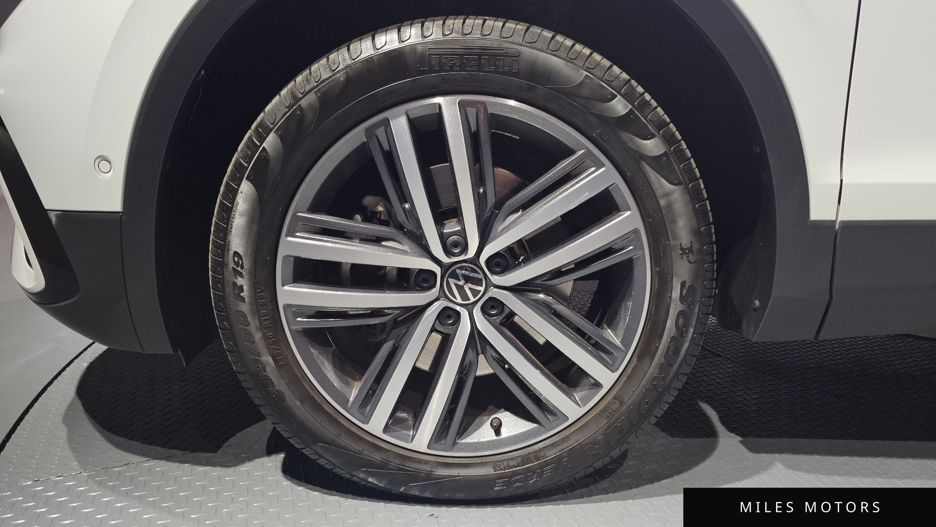 Volkswagen Tiguan 2023 — миниатюра 5