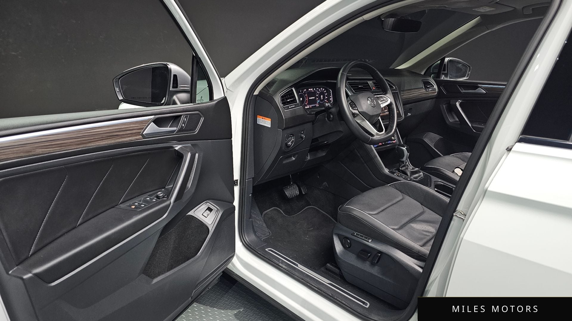 Volkswagen Tiguan 2023 — миниатюра 11