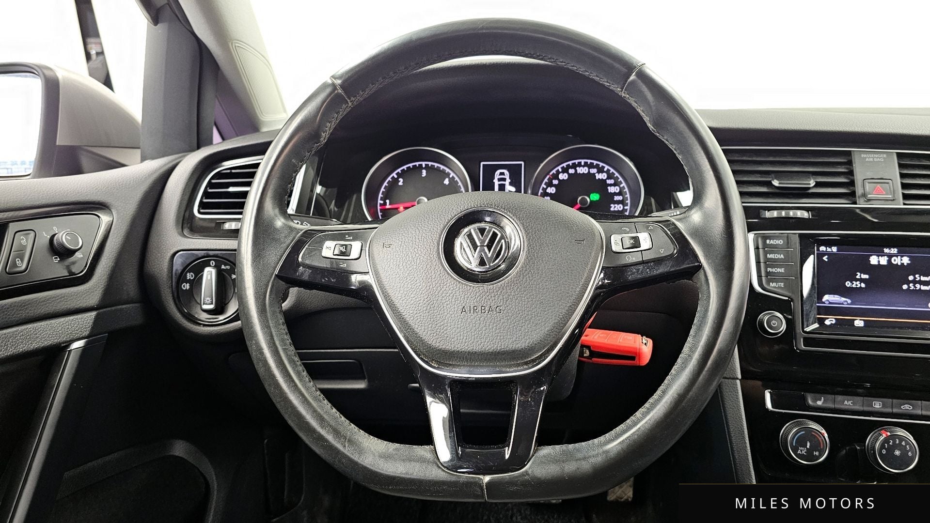 Volkswagen 골프 2015 — миниатюра 13