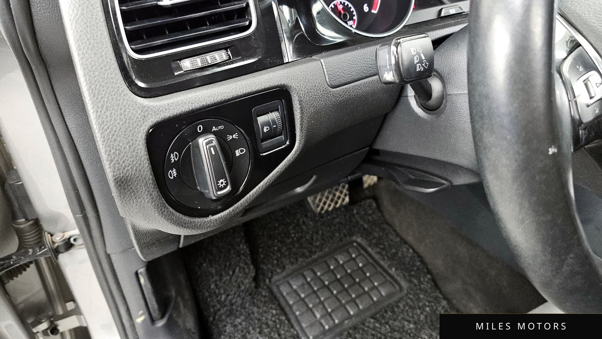 Volkswagen 골프 2015 — миниатюра 18