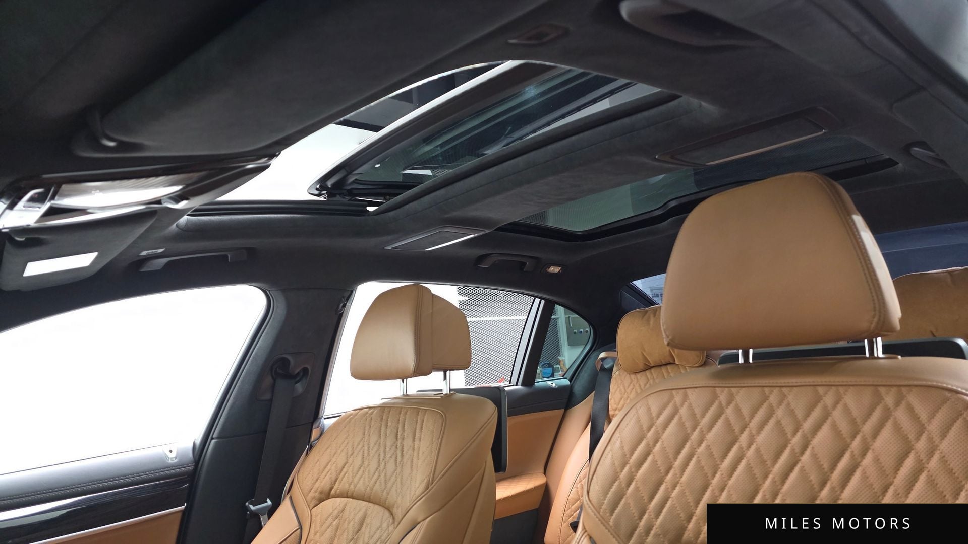 BMW 7 Series (G11) 2021 — миниатюра 18