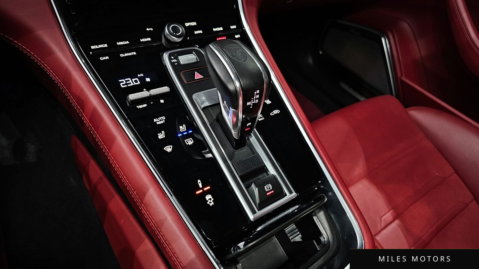 Porsche Panamera 2021 — миниатюра 9
