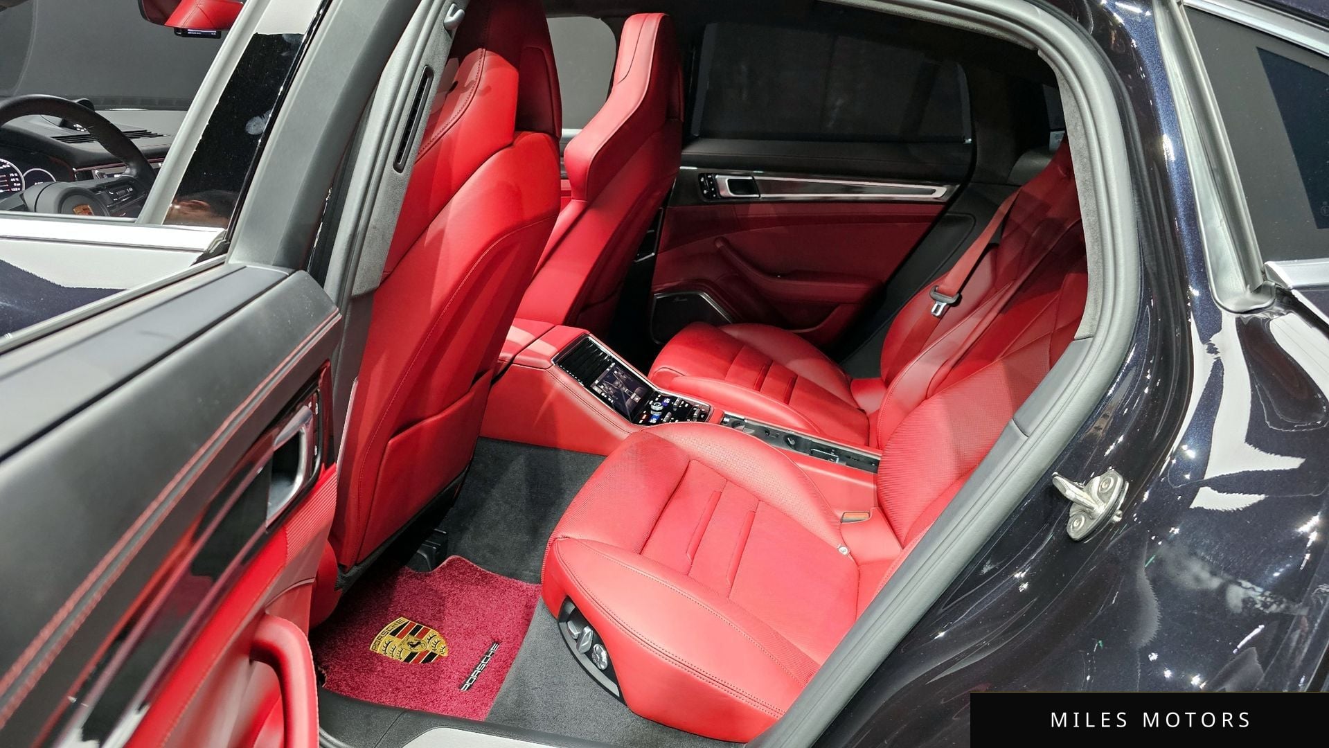 Porsche Panamera 2021 — миниатюра 12
