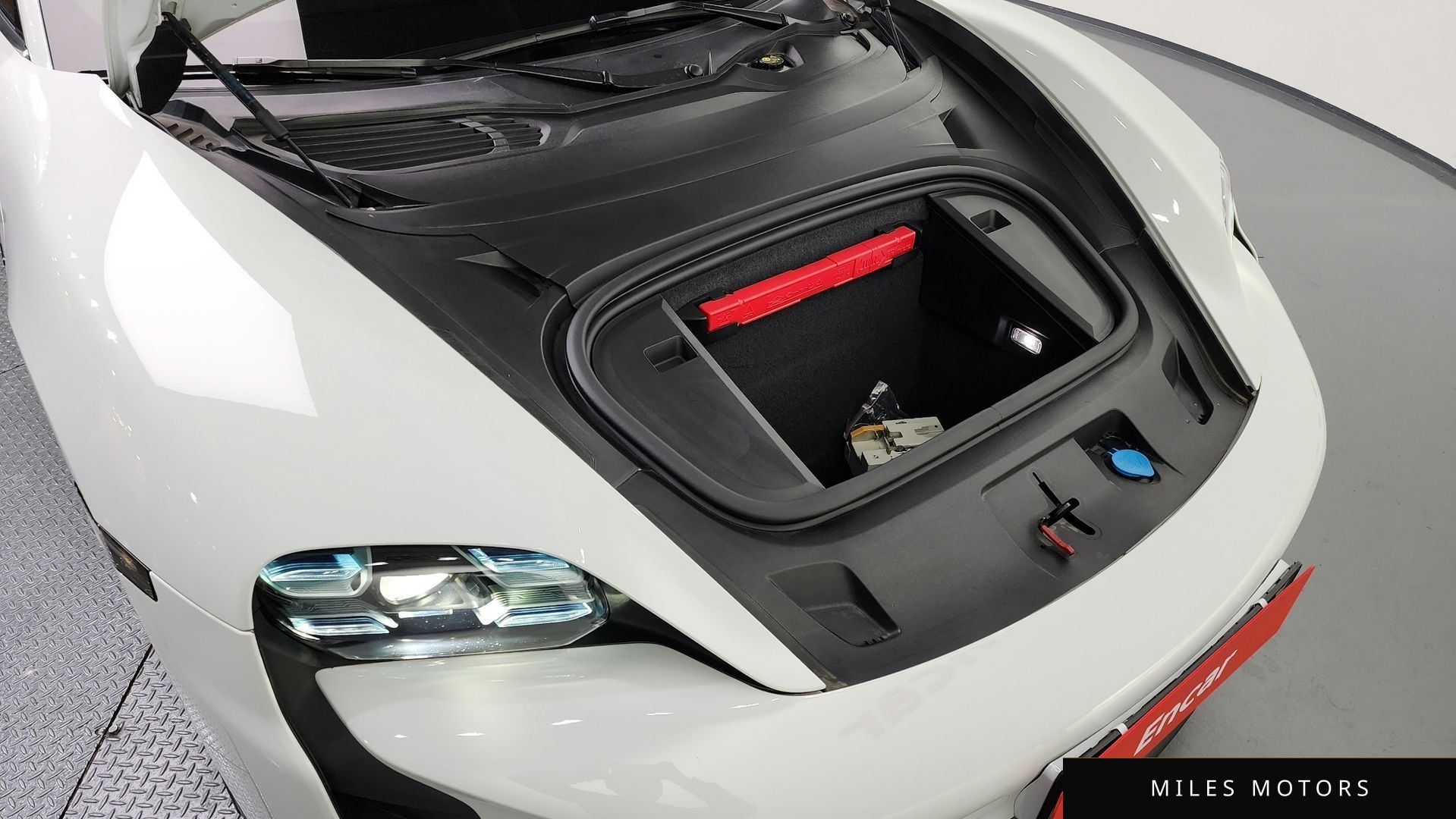 Porsche Taycan 2021 — миниатюра 6