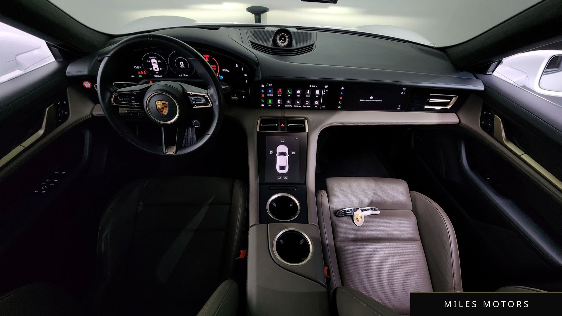 Porsche Taycan 2021 — миниатюра 7