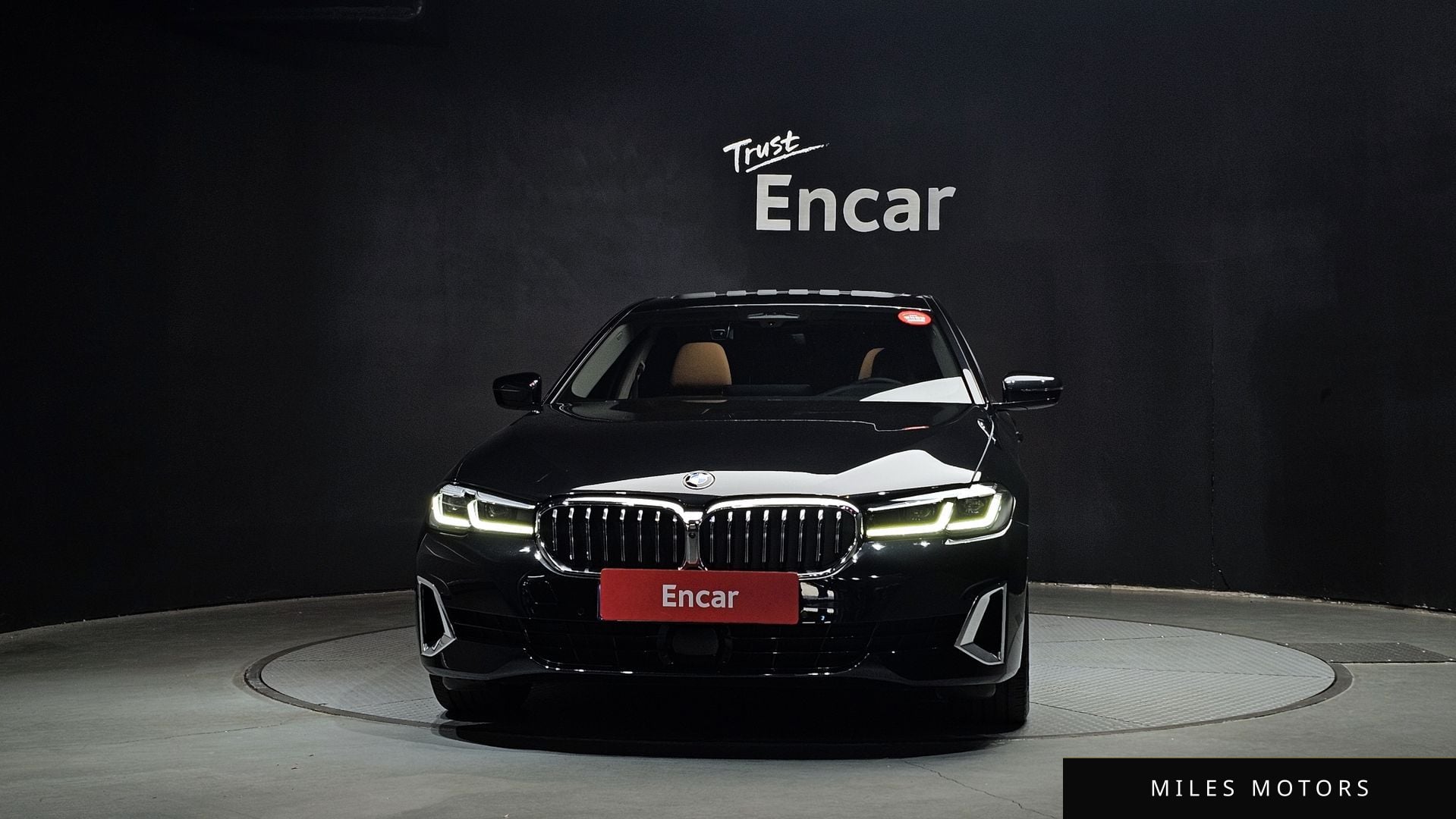 BMW 5 Series (G30) 2023 — миниатюра 3