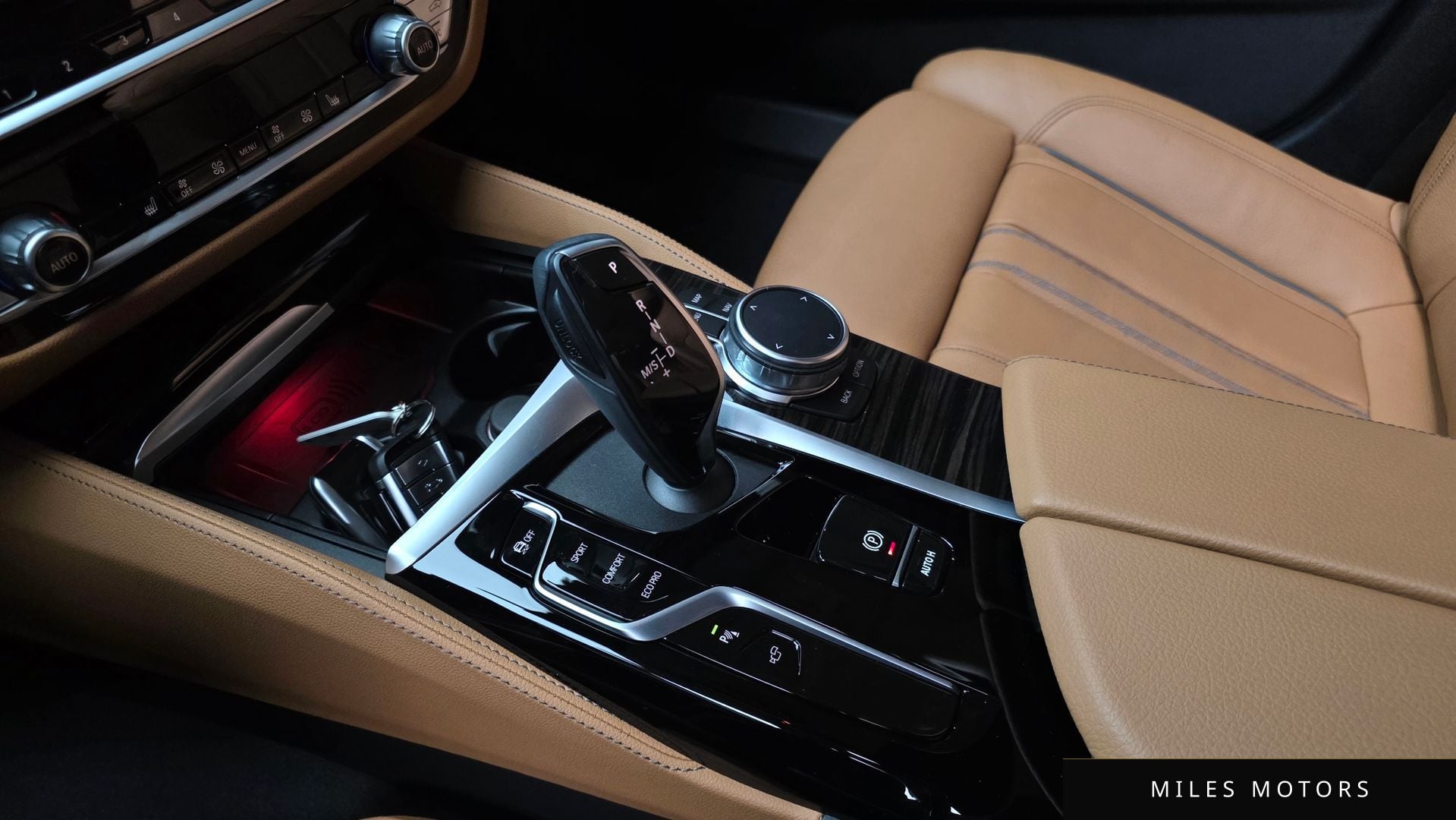 BMW 5 Series (G30) 2023 — миниатюра 9