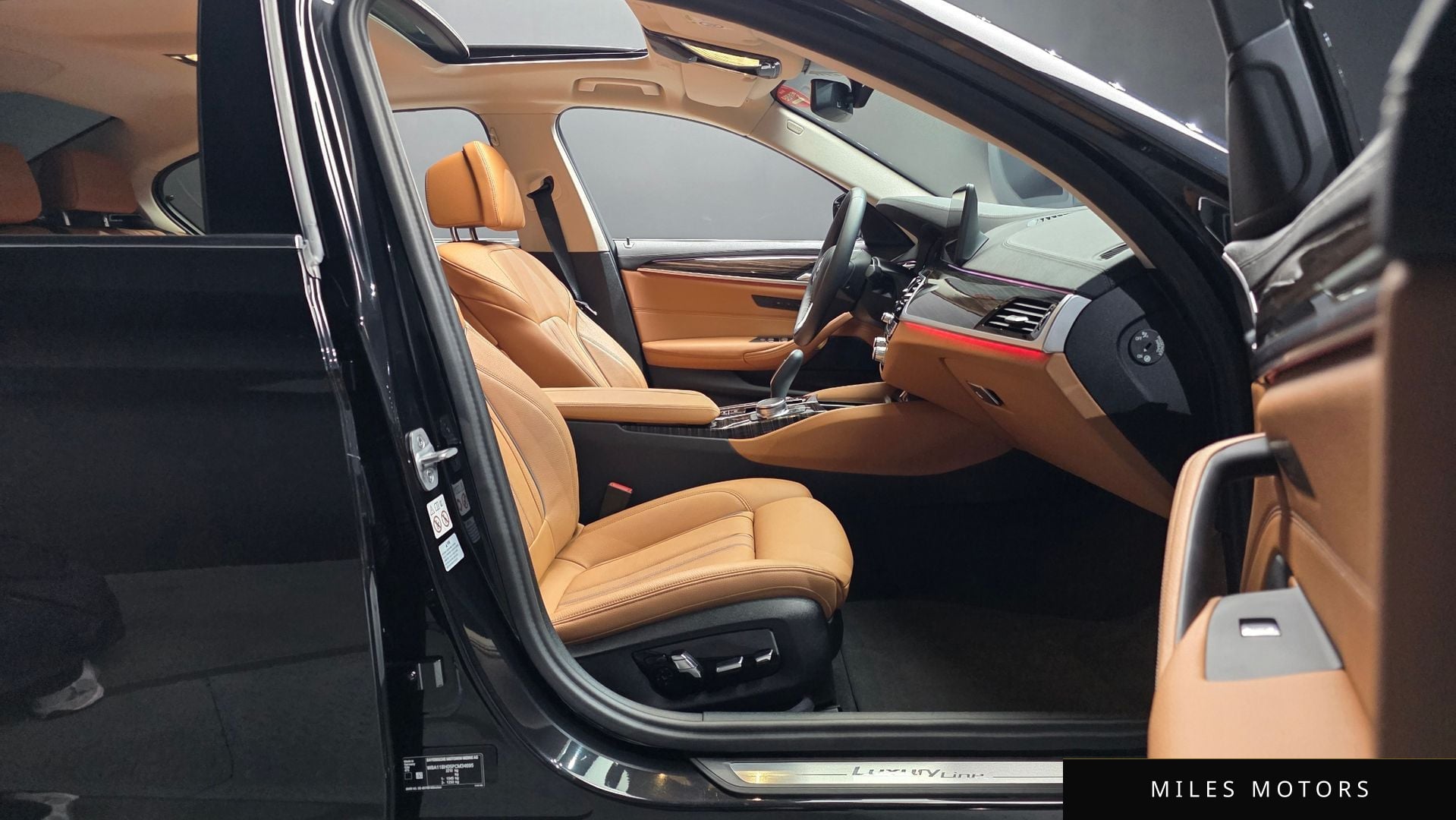 BMW 5 Series (G30) 2023 — миниатюра 10