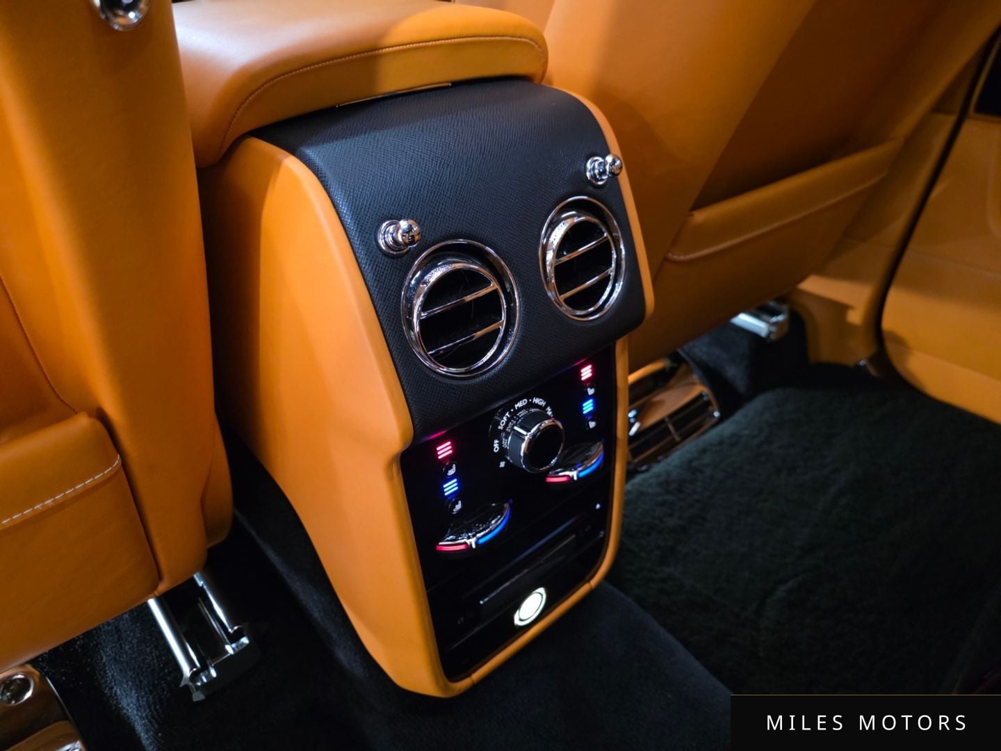 Rolls-Royce 컬리넌 2020 — миниатюра 17