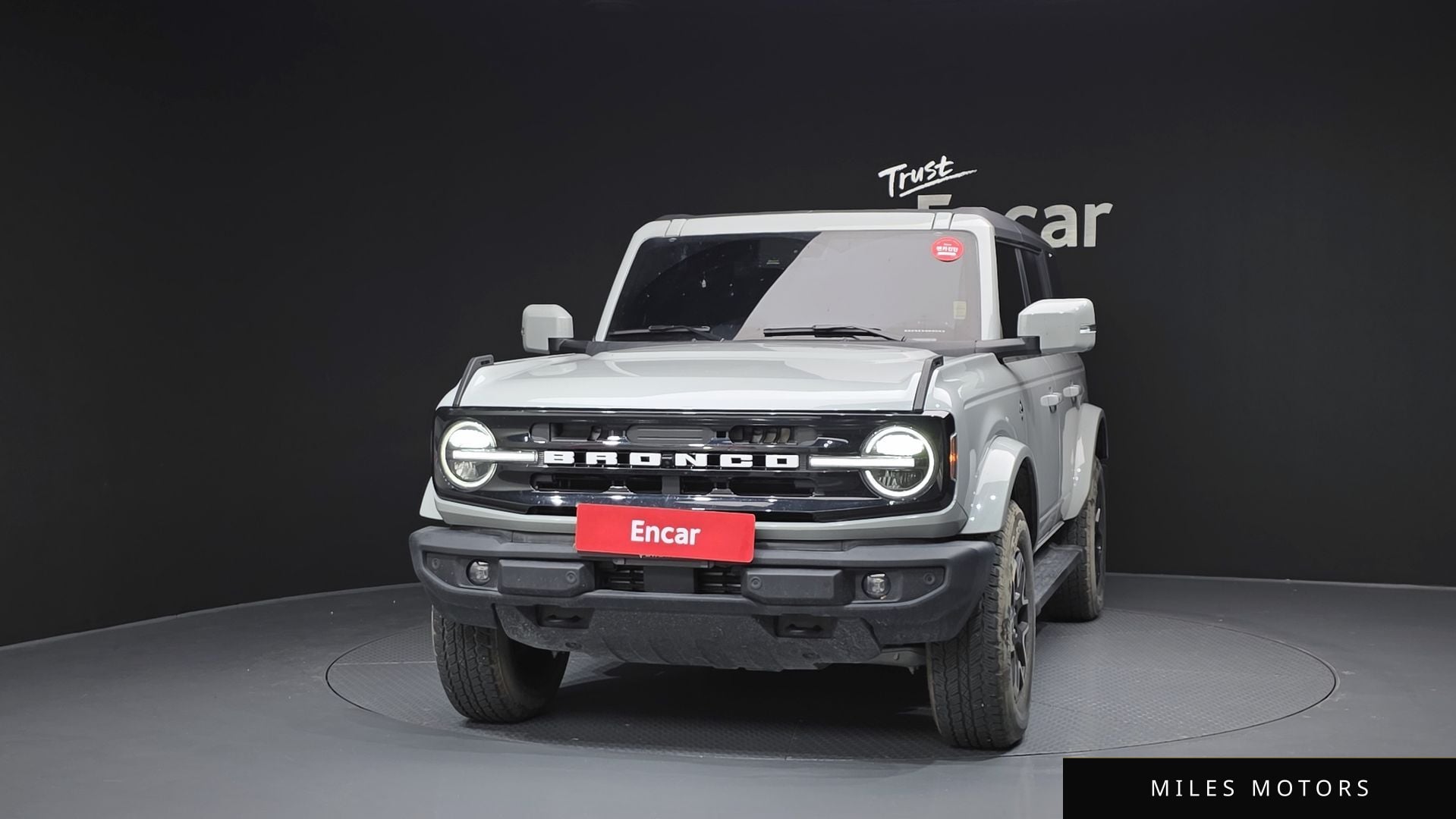 Ford Bronco 2023 — миниатюра 3
