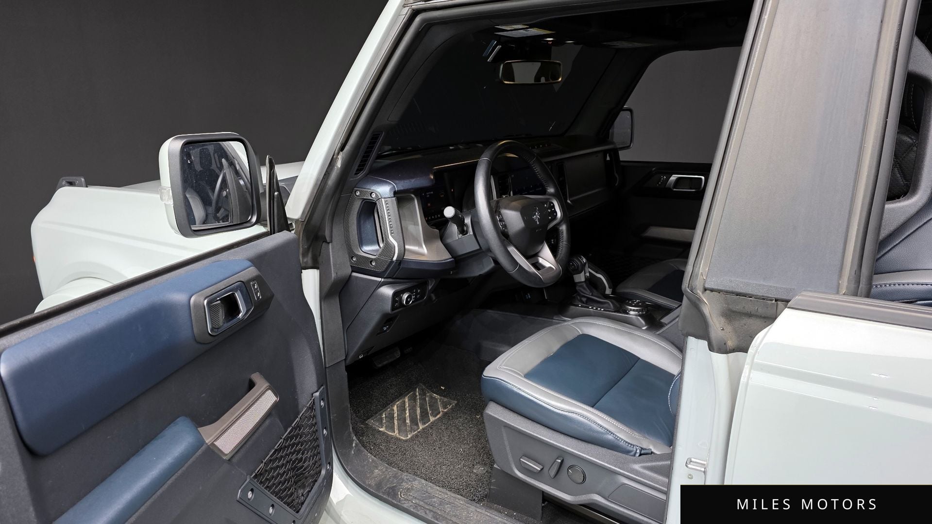 Ford Bronco 2023 — миниатюра 10