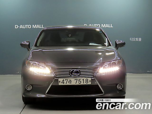Лексус ES300h 2015 — миниатюра 2