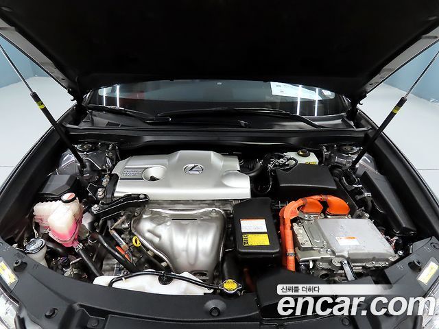 Лексус ES300h 2015 — миниатюра 23