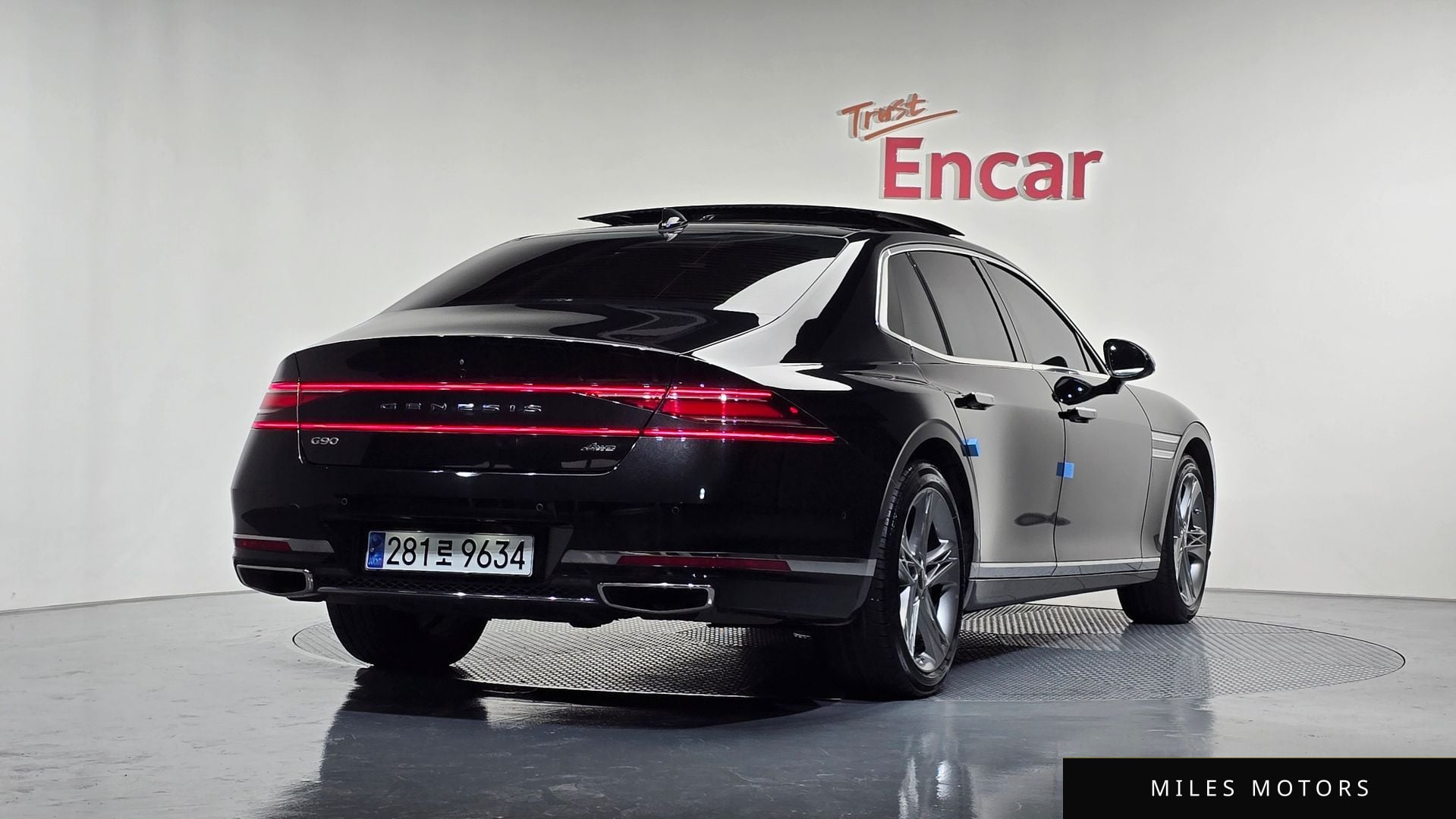 Genesis G90 (RS4) 2023 — миниатюра 2
