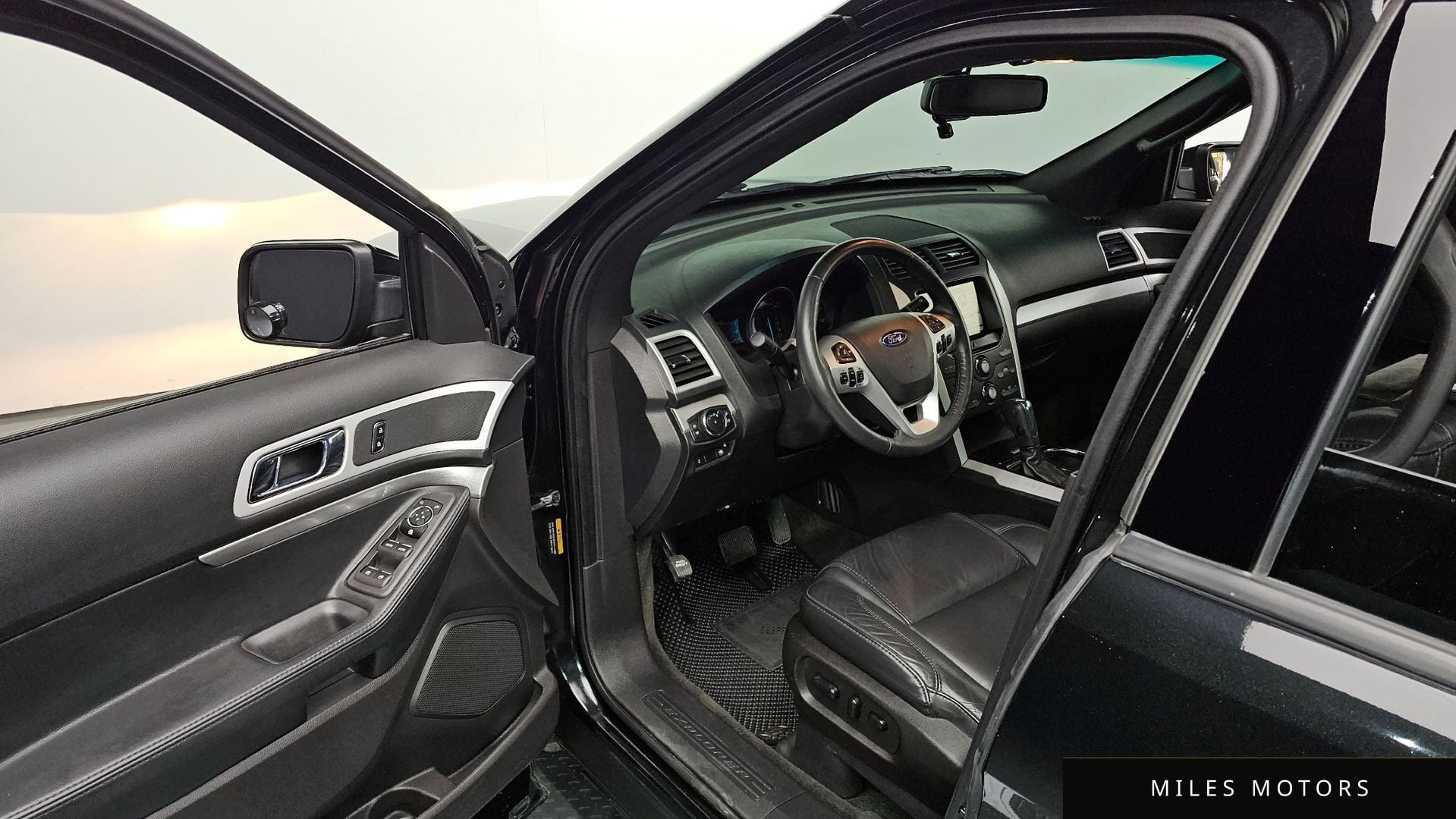 Ford Explorer 2015 — миниатюра 11