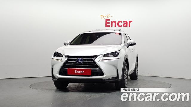 Лексус NX300h 2016 — миниатюра 3