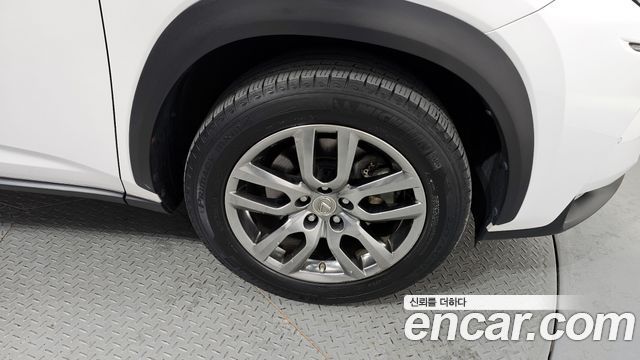 Лексус NX300h 2016 — миниатюра 5