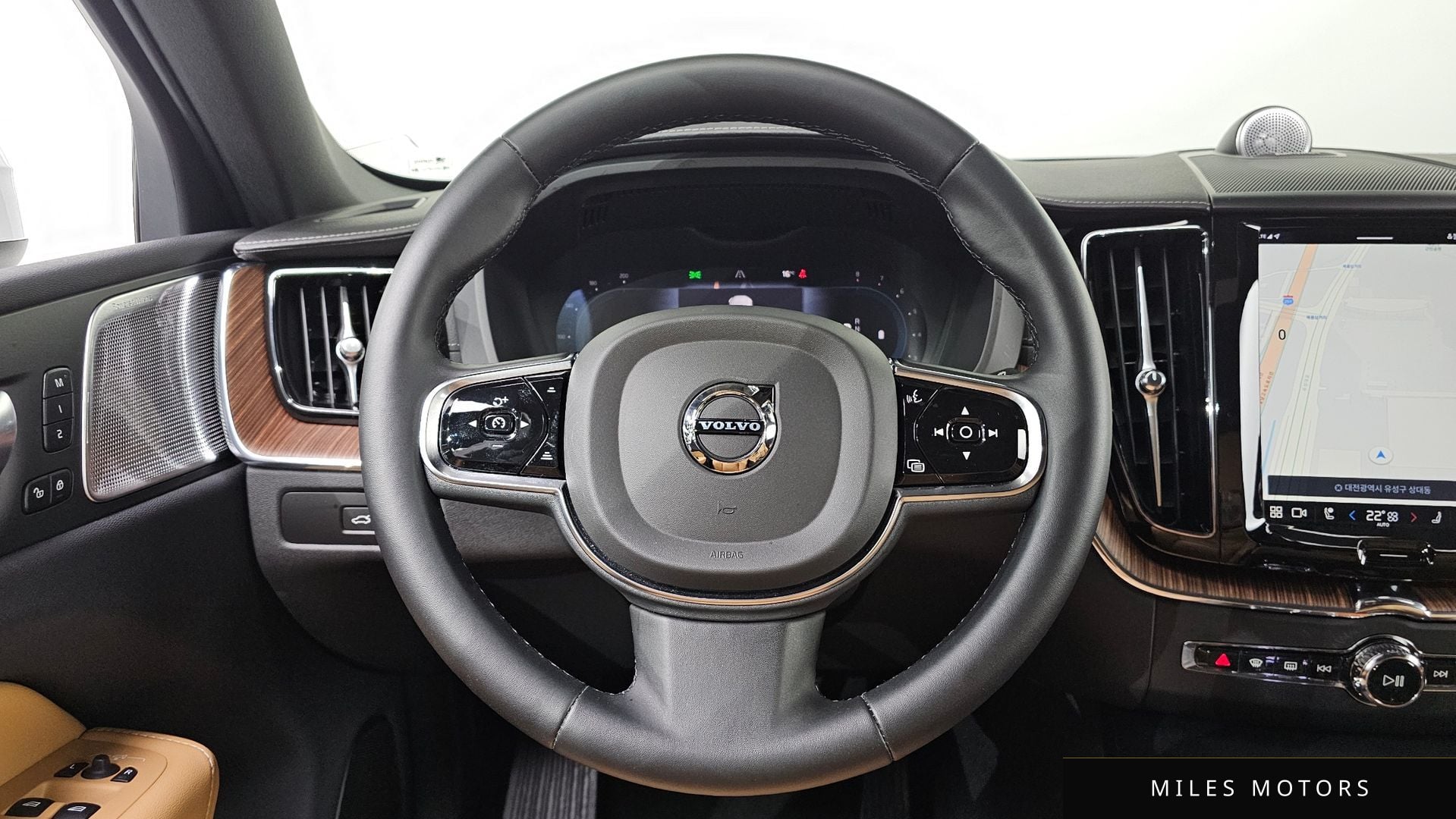 Volvo XC60 2024 — миниатюра 14