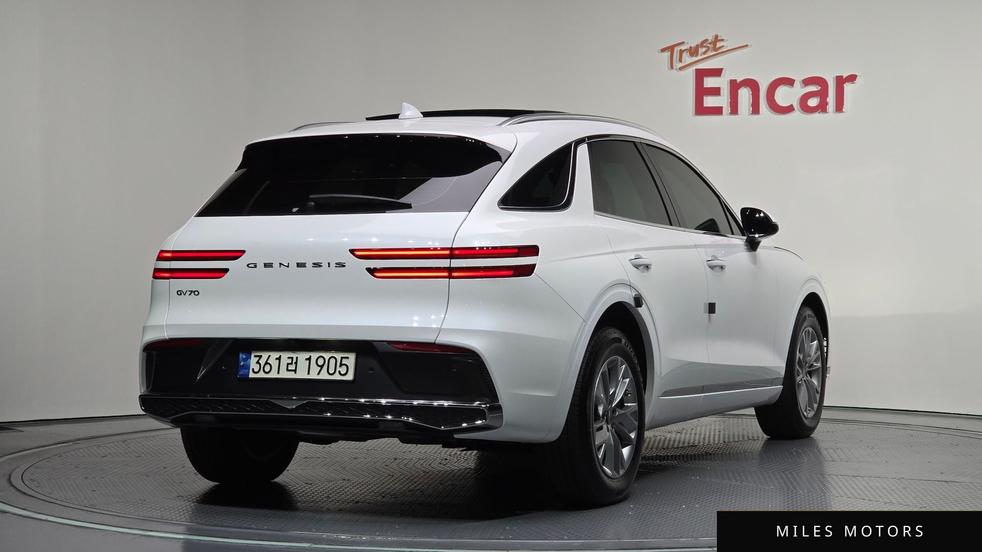 Genesis GV70 2025 — миниатюра 2