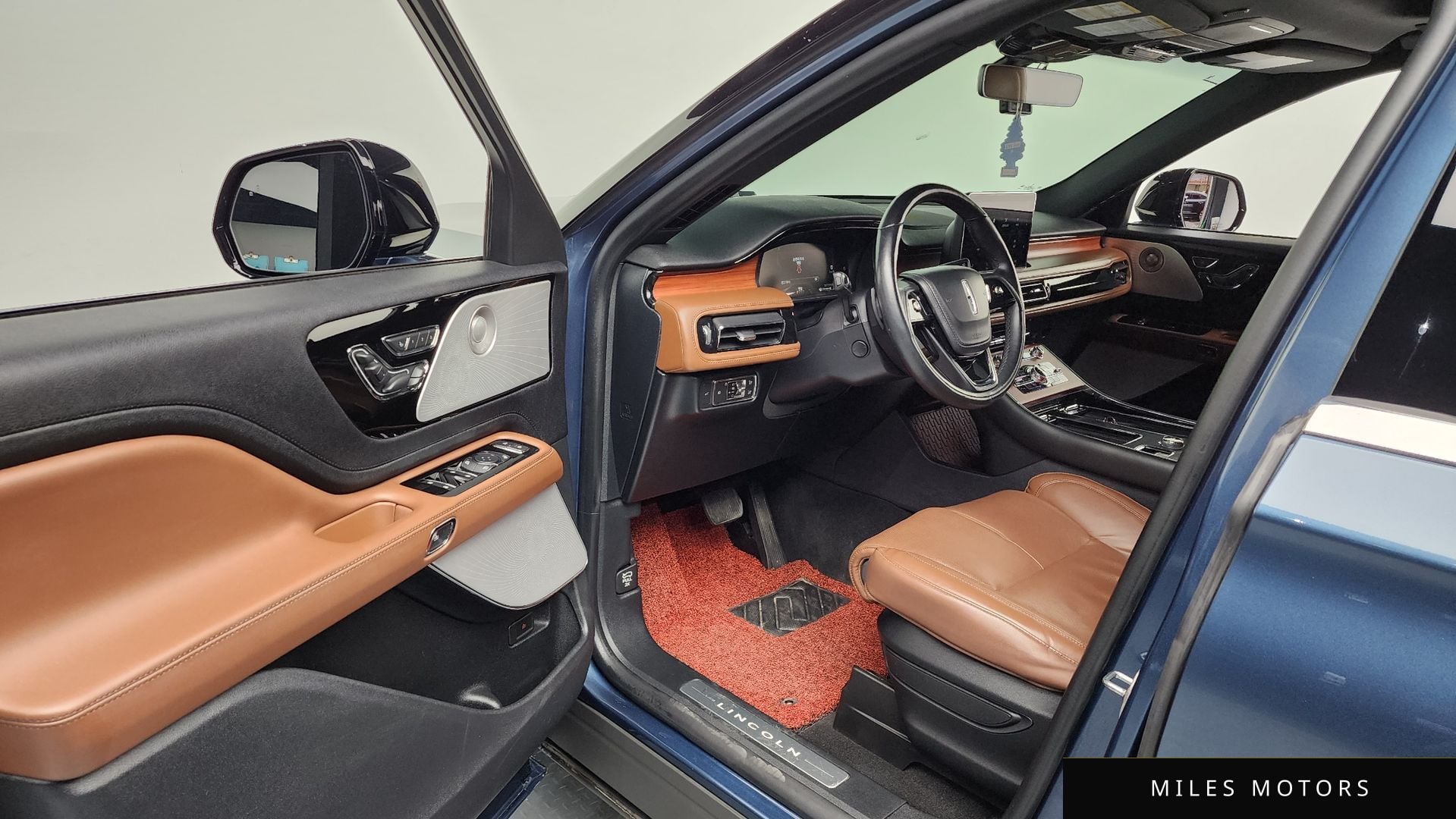 Lincoln 에비에이터 2020 — миниатюра 10