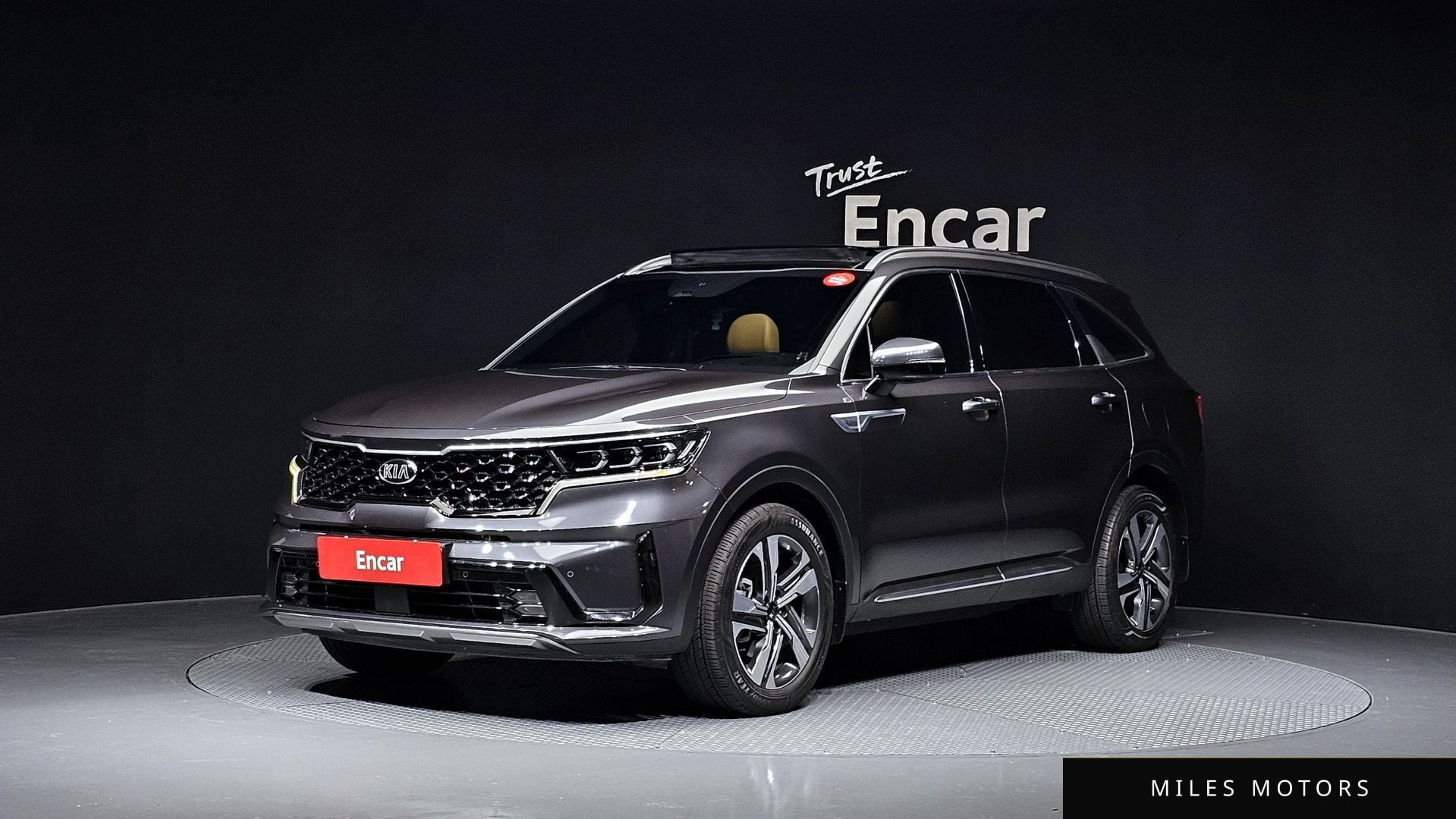 Kia Sorento 2021 — фото 1 из 12