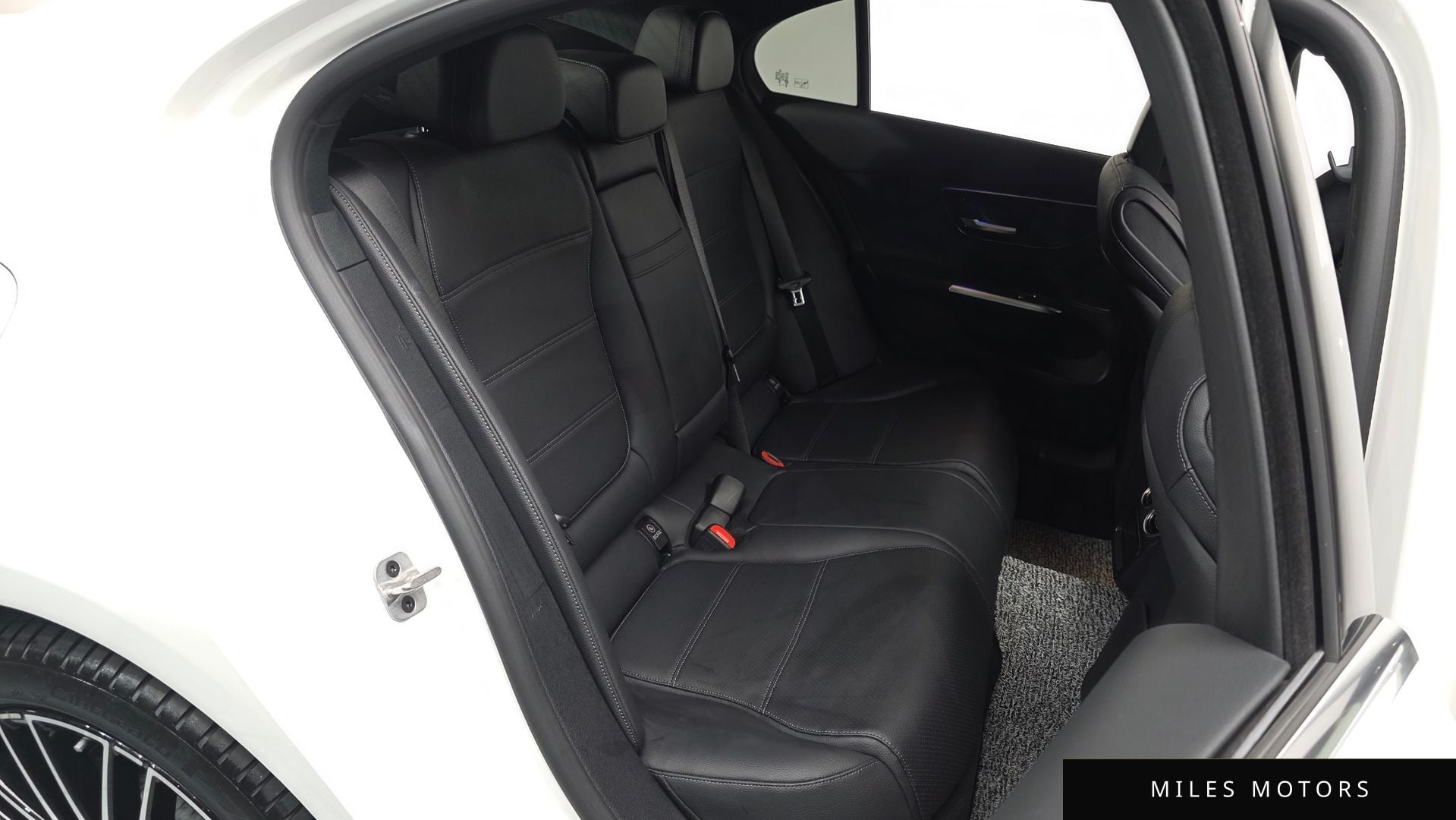 Mercedes-Benz C-Class W206 2024 — миниатюра 12