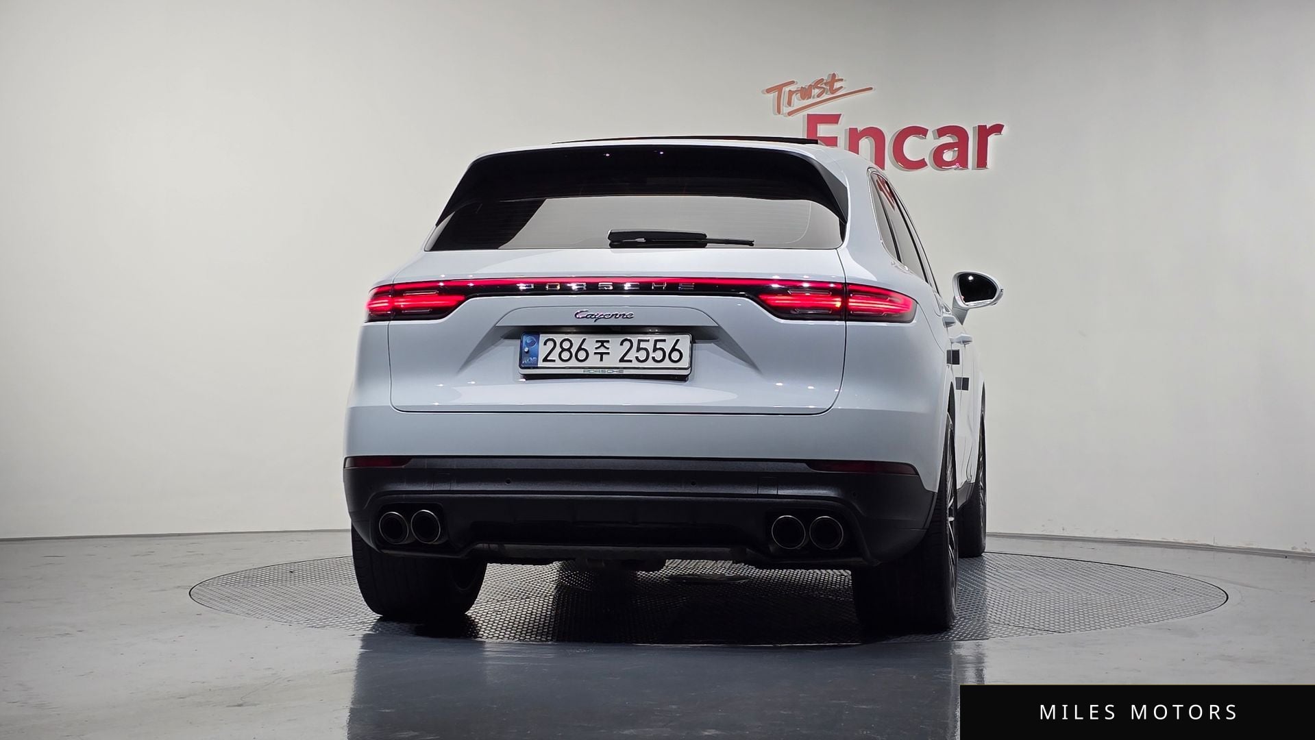 Porsche Cayenne 2021 — миниатюра 4