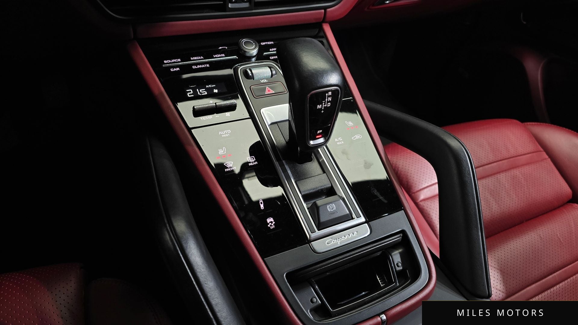 Porsche Cayenne 2021 — миниатюра 9