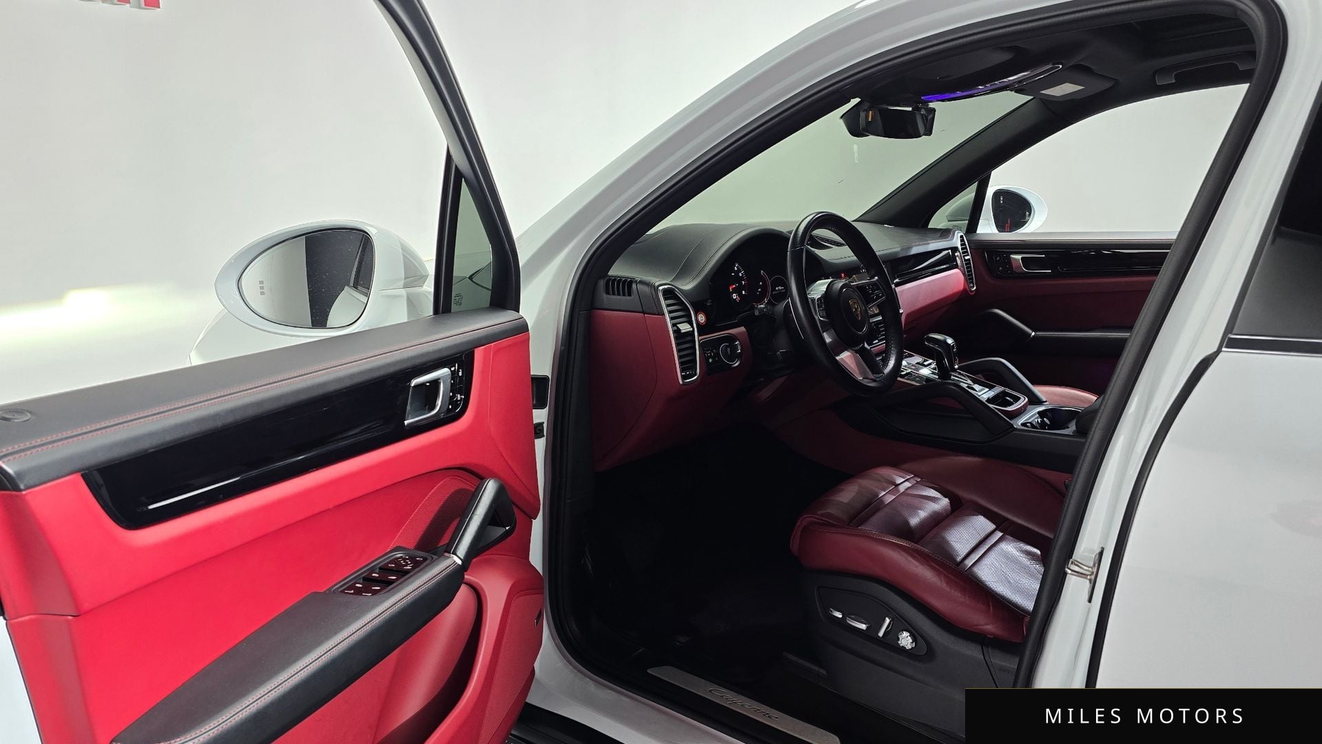 Porsche Cayenne 2021 — миниатюра 10