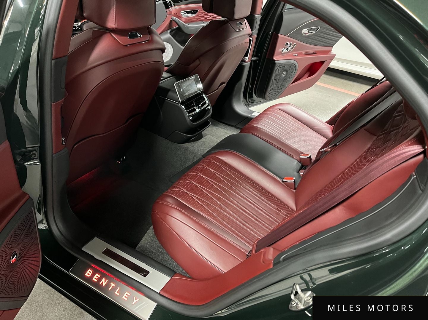 Bentley 플라잉스퍼 2022 — миниатюра 8