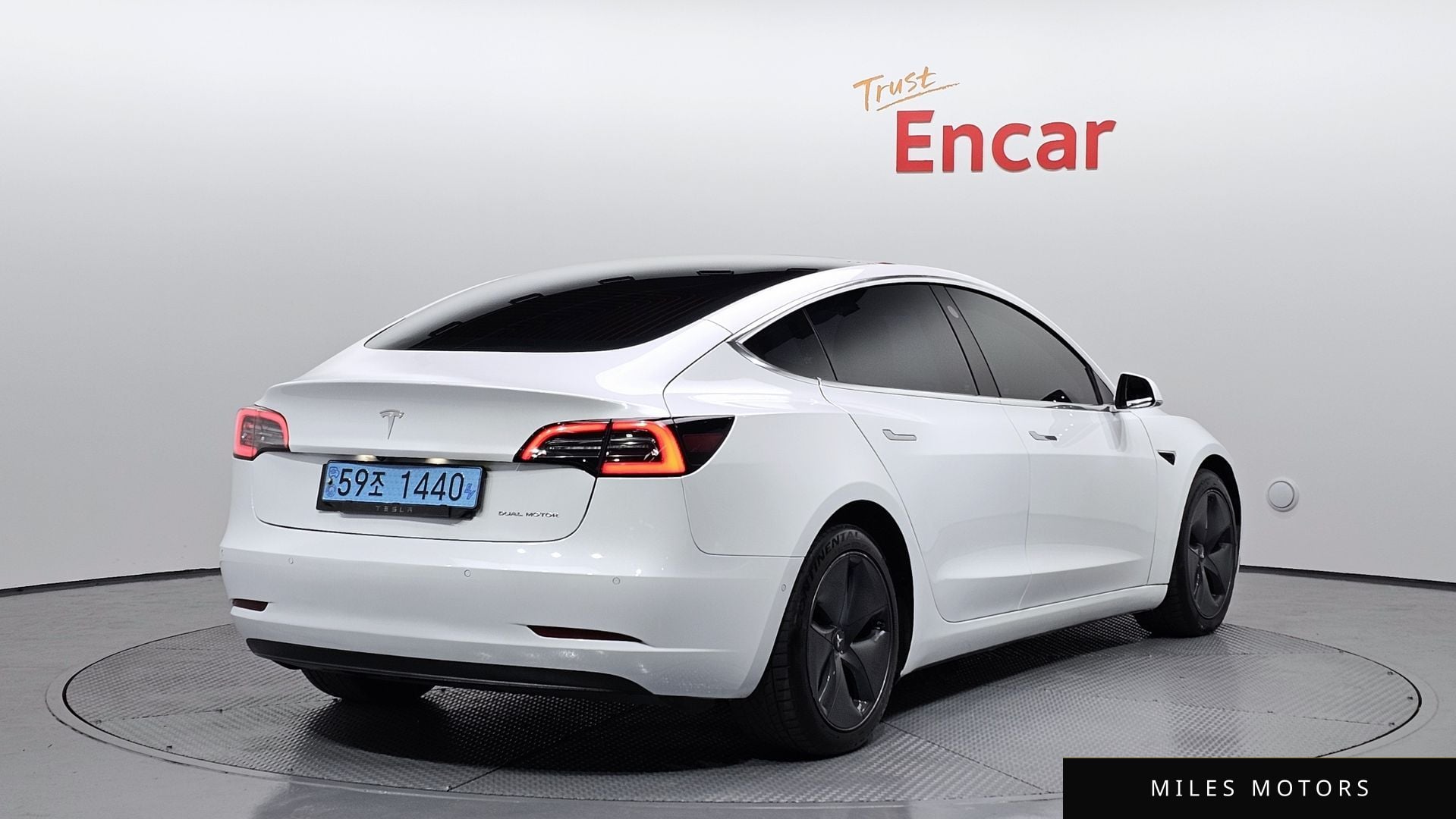 Tesla 모델 3 2020 — миниатюра 2