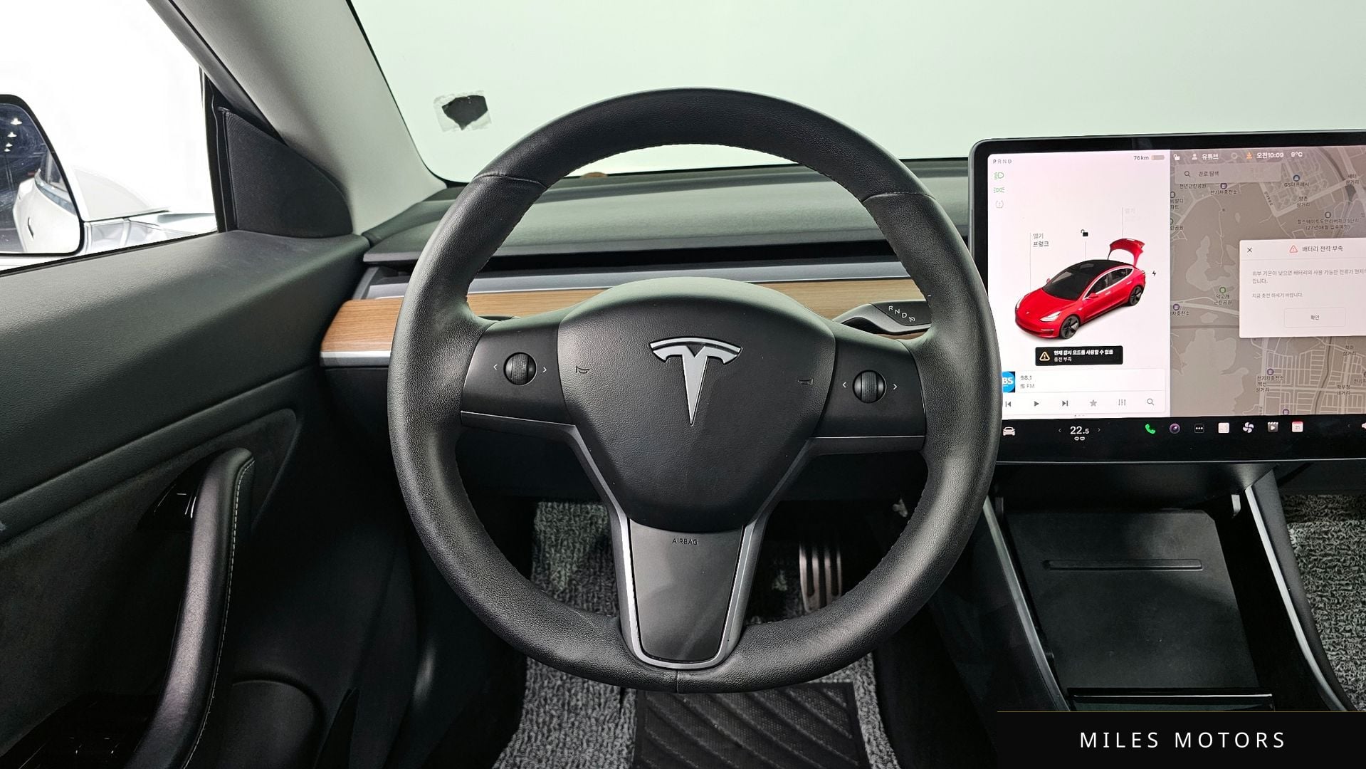Tesla 모델 3 2020 — миниатюра 13