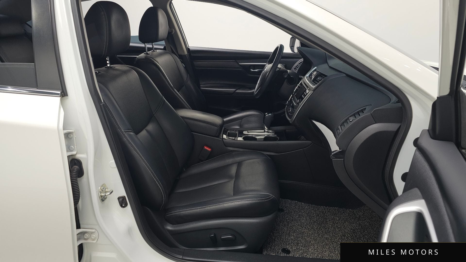 Nissan Altima 2017 — миниатюра 11