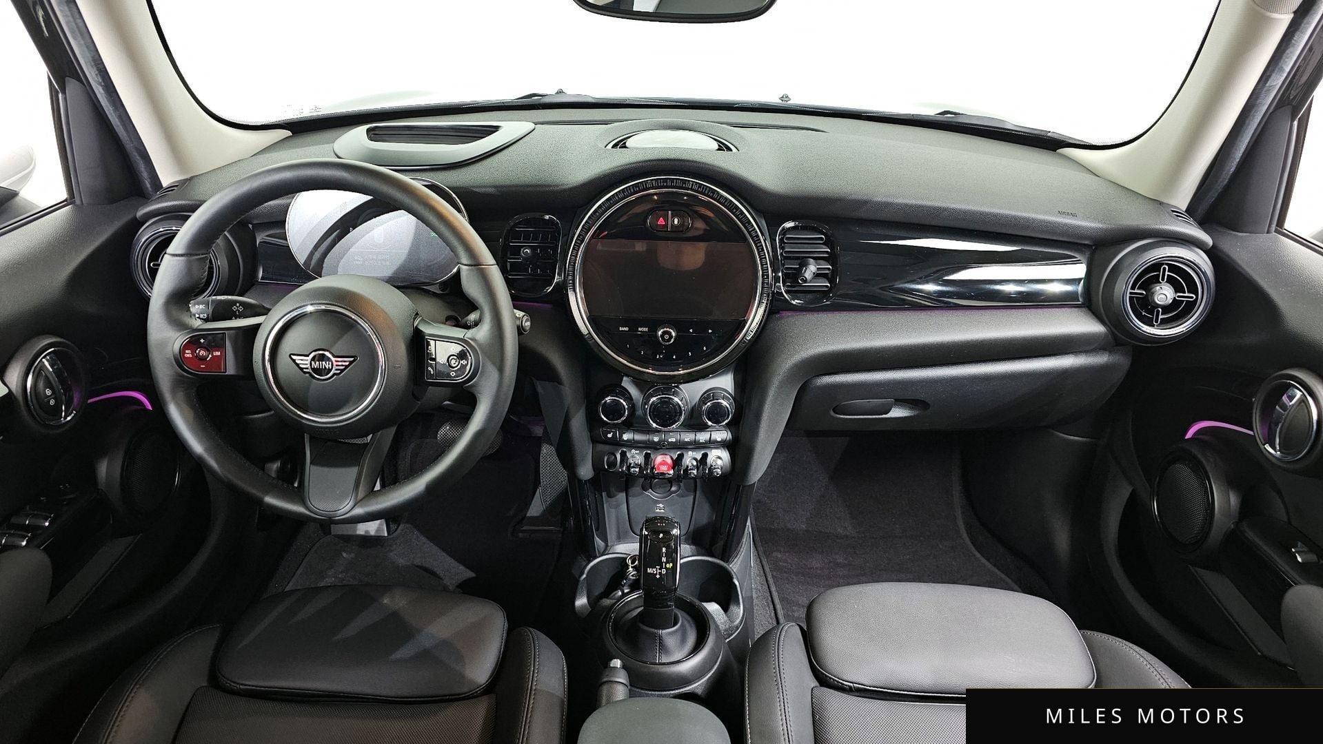 MINI 쿠퍼 2023 — миниатюра 7