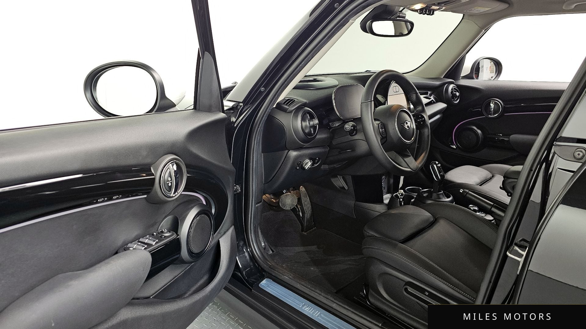 MINI 쿠퍼 2023 — миниатюра 11