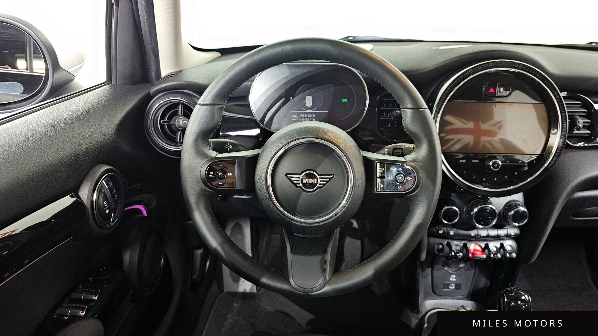 MINI 쿠퍼 2023 — миниатюра 13
