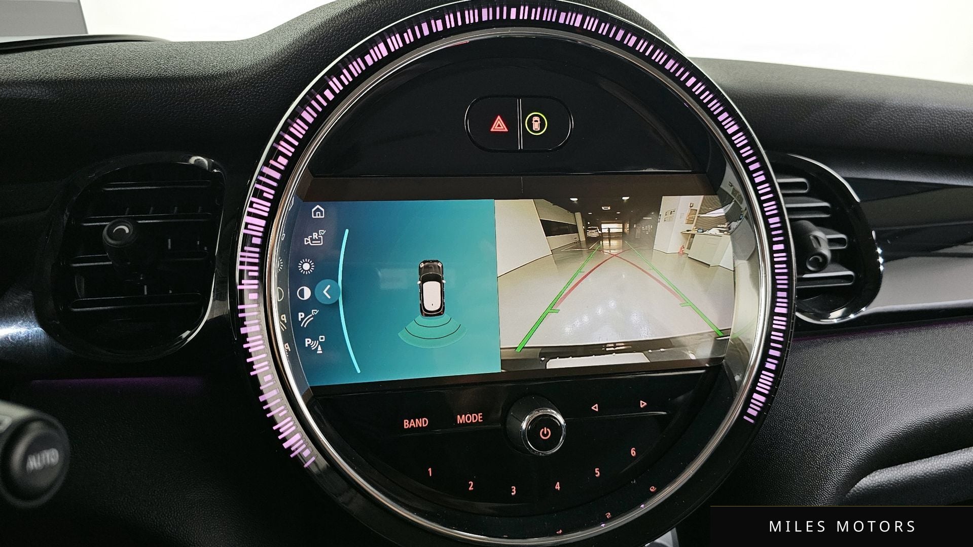 MINI 쿠퍼 2023 — миниатюра 16