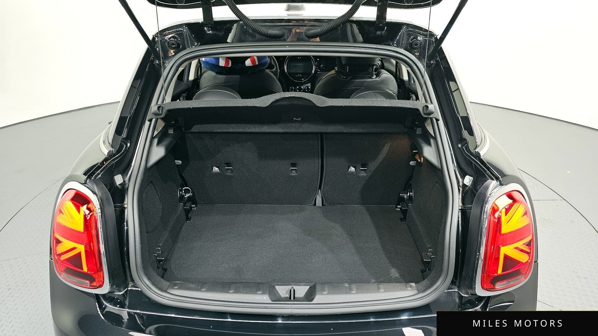 MINI 쿠퍼 2023 — миниатюра 20