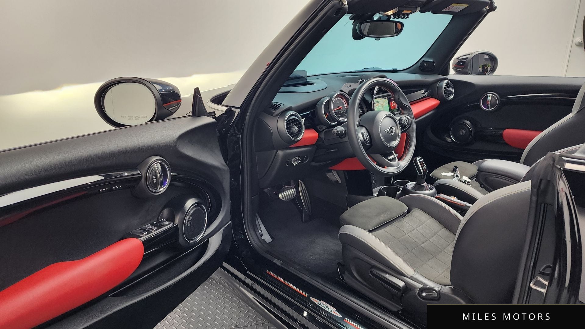 MINI Cooper Convertible 2020 — миниатюра 10
