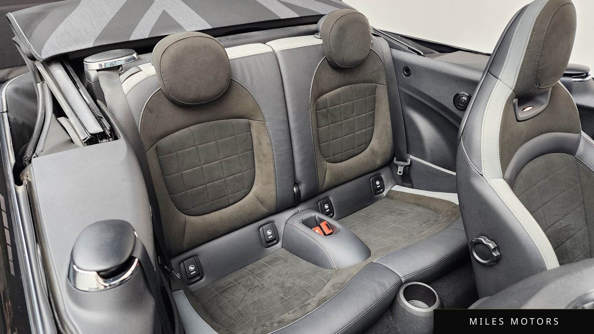 MINI Cooper Convertible 2020 — миниатюра 12