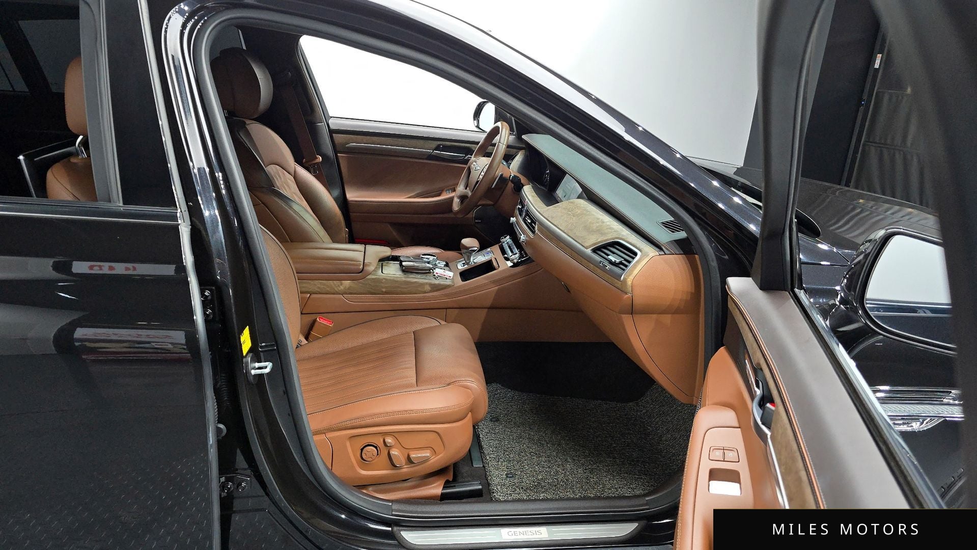 Genesis G90 2019 — миниатюра 10