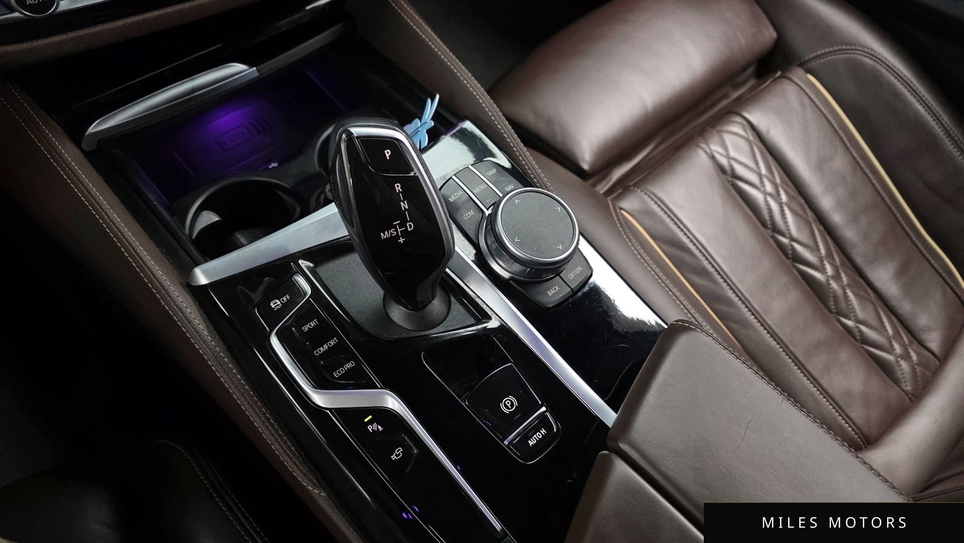 BMW 5 Series (G30) 2021 — миниатюра 9