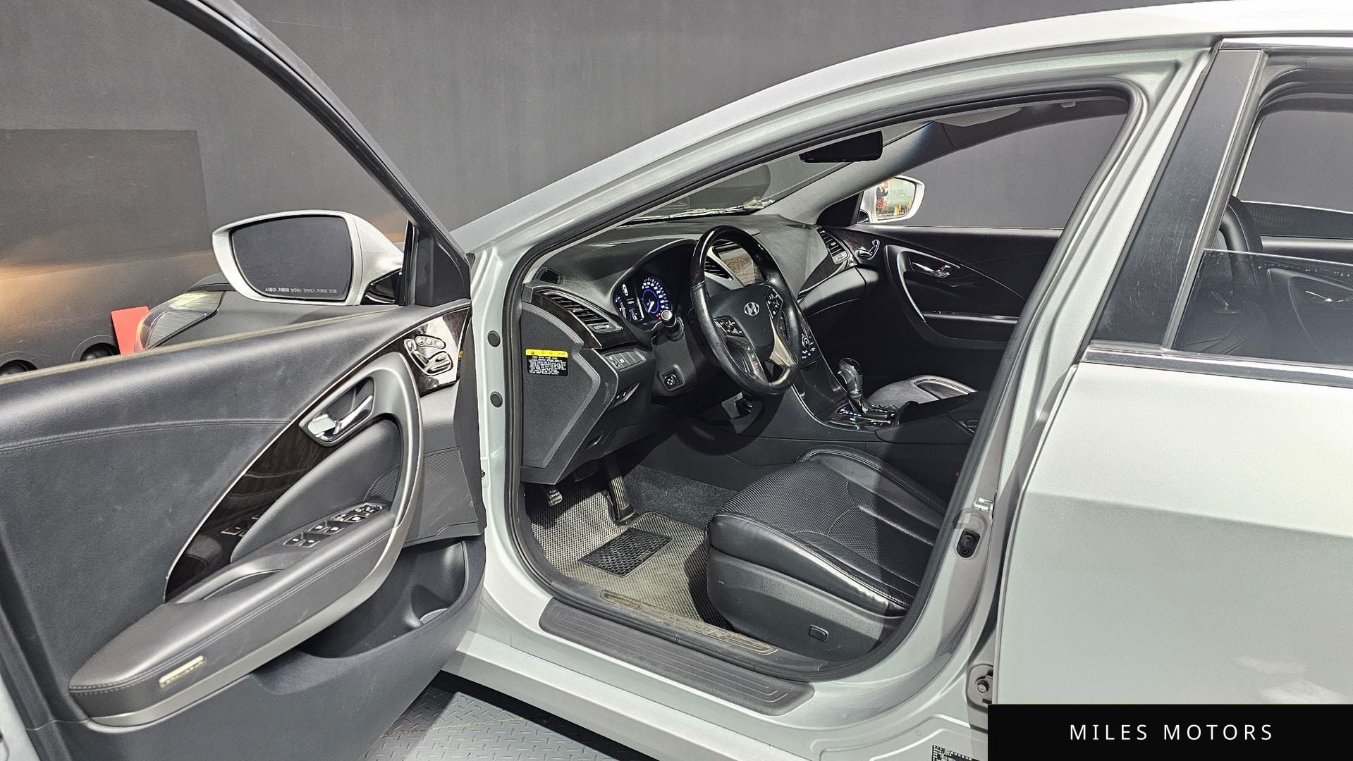 Hyundai Grandeur 2013 — миниатюра 10