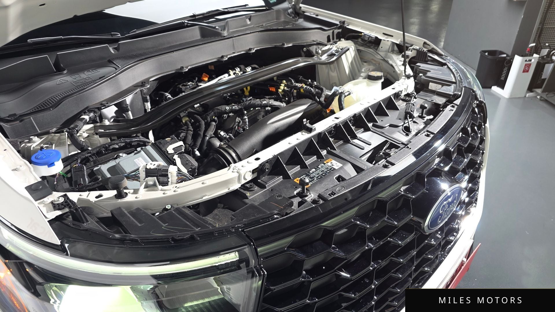 Ford Explorer 2025 — миниатюра 5