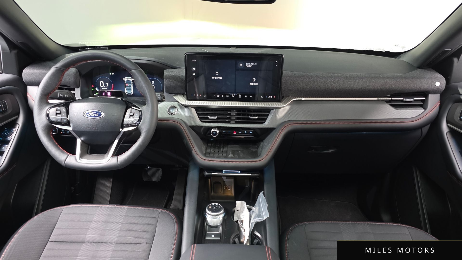 Ford Explorer 2025 — миниатюра 6