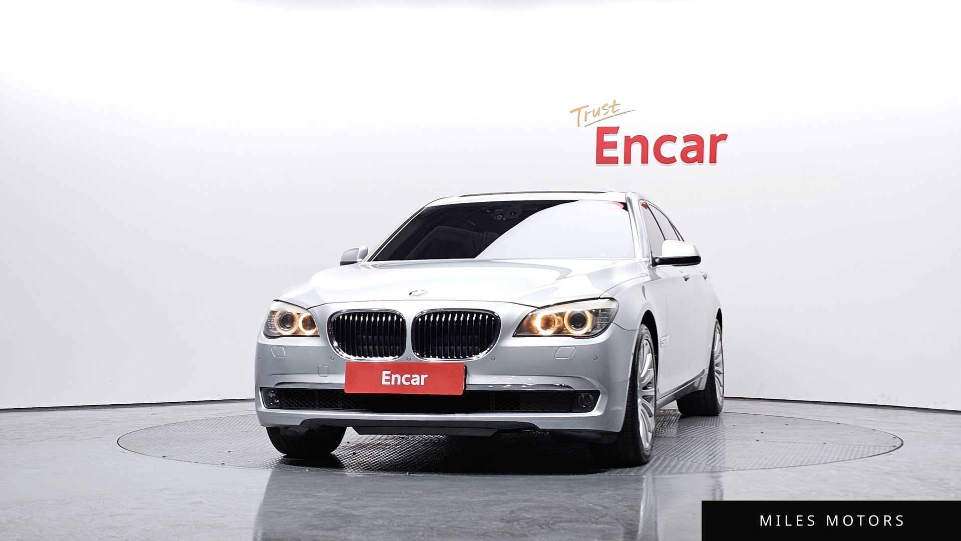 BMW 7 Series (F01) 2010 — миниатюра 3
