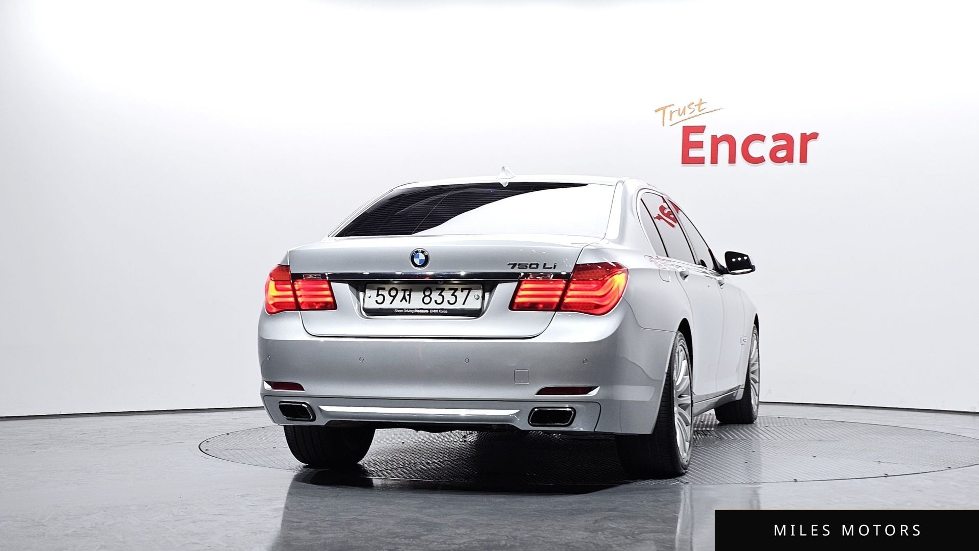 BMW 7 Series (F01) 2010 — миниатюра 4