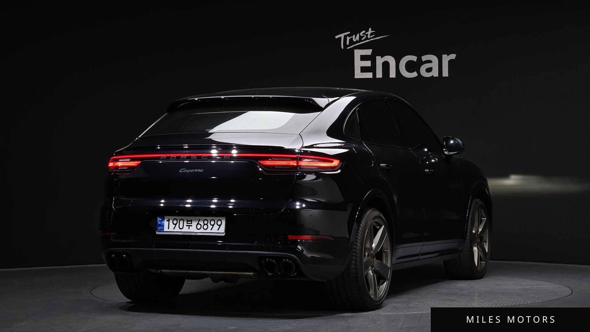 Porsche Cayenne 2022 — миниатюра 2